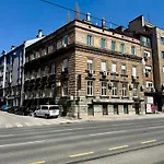 City Explorer Sarajevo - The Couple\'S Corner