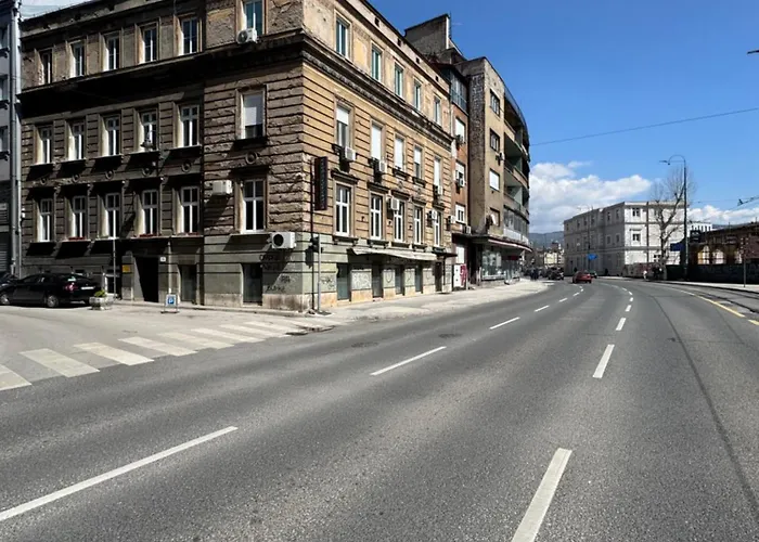 City Explorer Sarajevo - The Couple\'S Corner